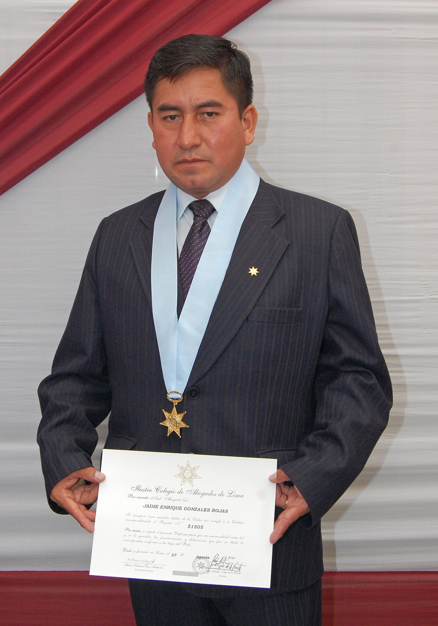 Dr. Jaime Enrique Gonzales Rojas, abogado colegiado